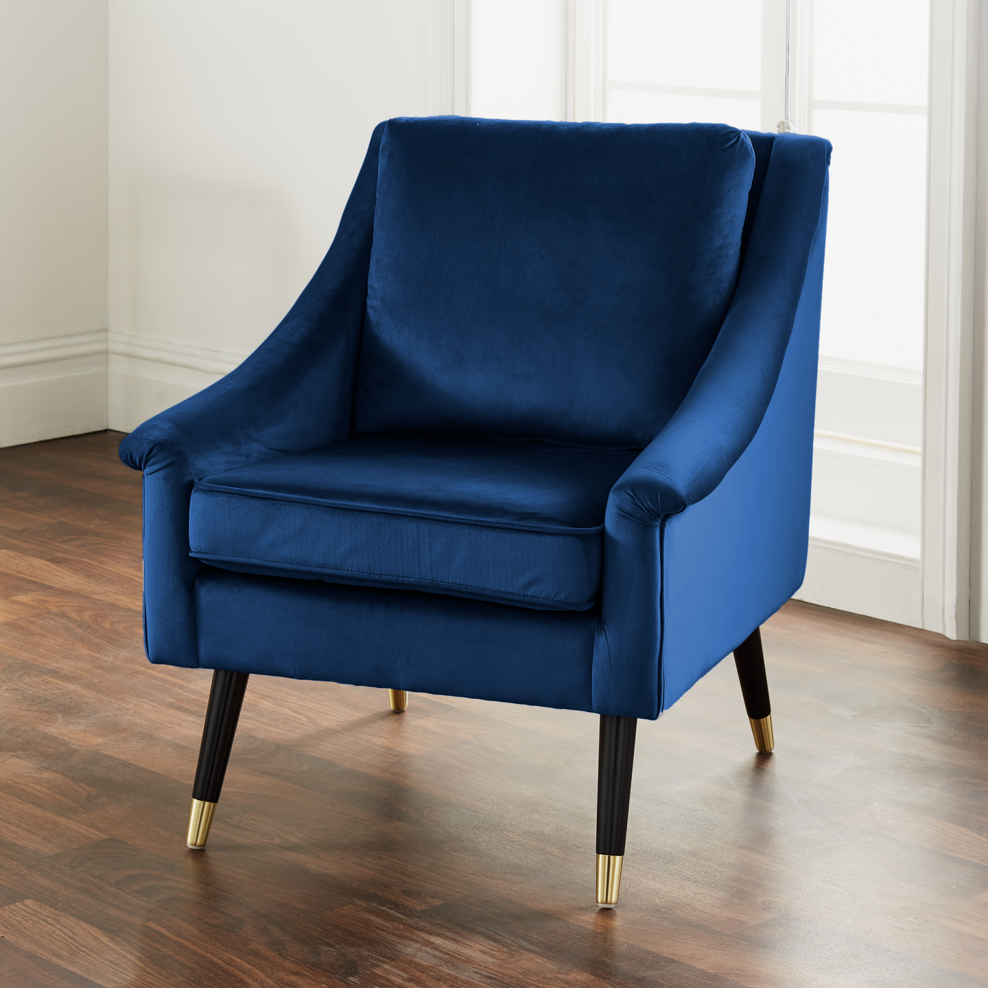 Navy blue velvet armchair deals