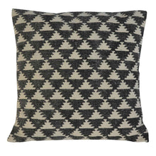 Durrie Cushion
