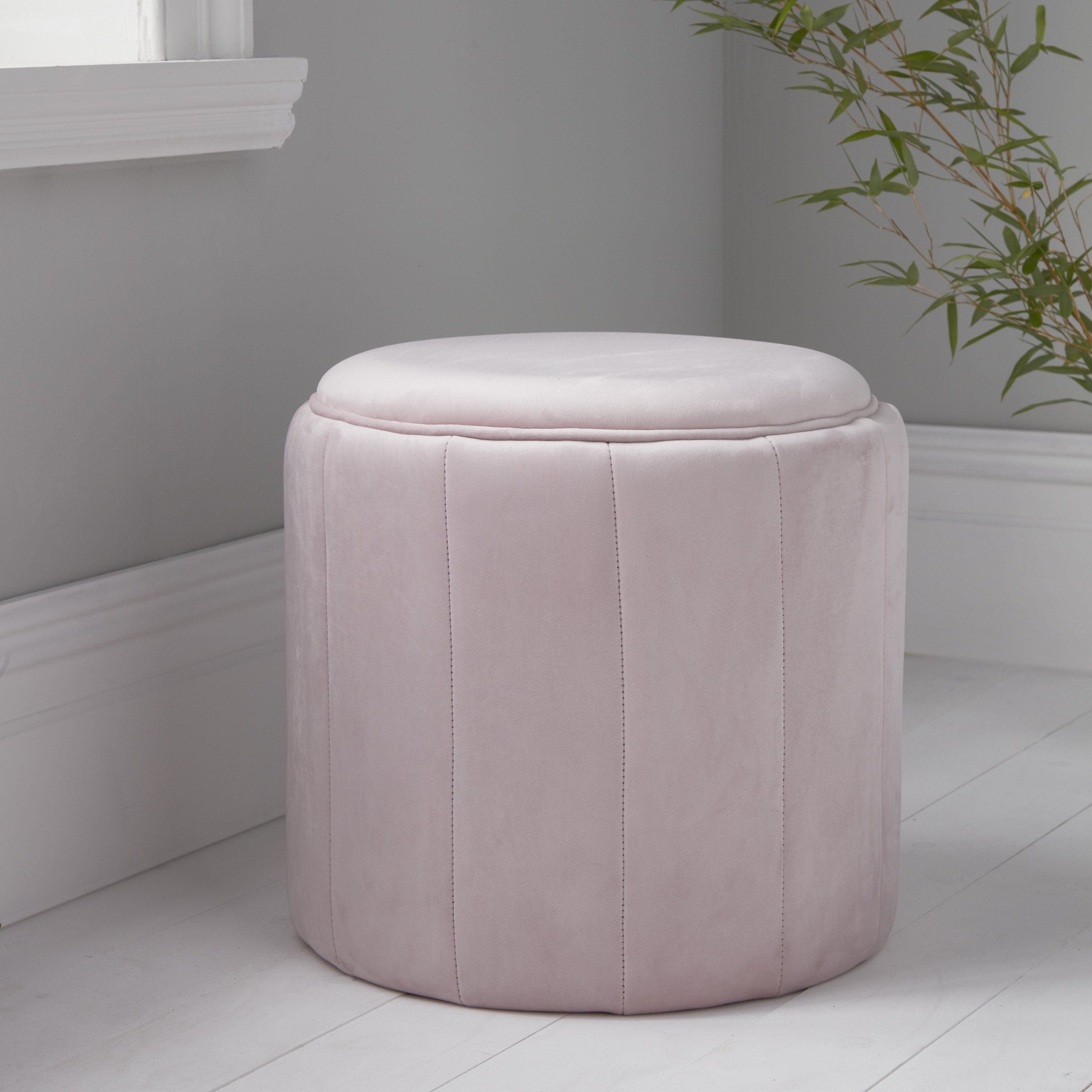 Pink stool for dressing table deals